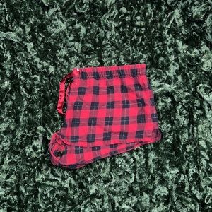 Medium Aeropostale plaid pajama shorts, Christmas bottoms